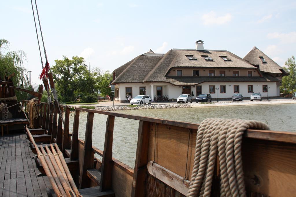Penzion Eko Park Piestany Luaran gambar