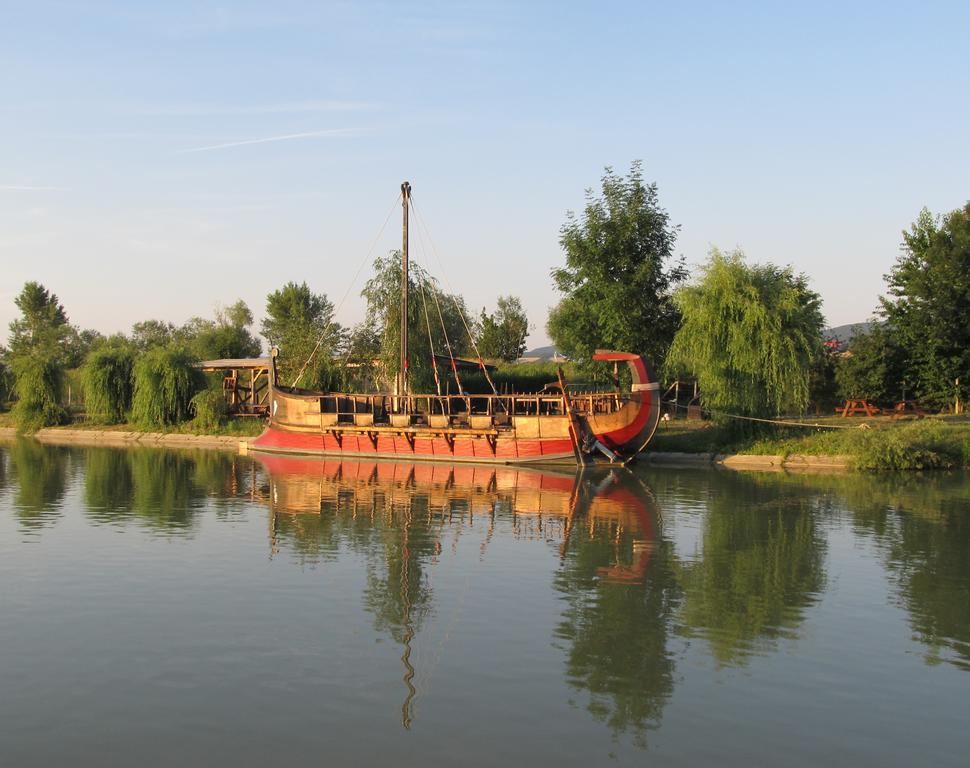 Penzion Eko Park Piestany Luaran gambar