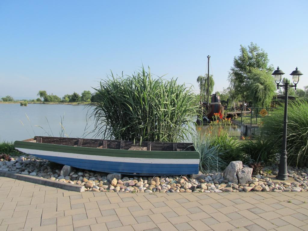 Penzion Eko Park Piestany Luaran gambar